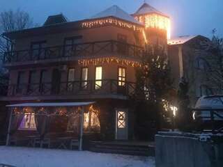 Загородные дома Polyanskiy Zamok Поляна-0