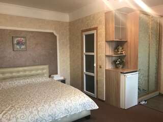 Загородные дома Polyanskiy Zamok Поляна Люкс с кроватью размера «king-size» и балконом-2